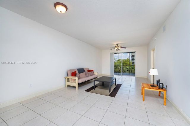 10750 NW 66th Street 312, Doral, FL 33178