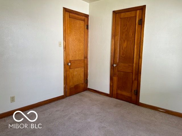 220 E 34th Street, Anderson, IN 46013