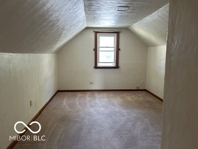 220 E 34th Street, Anderson, IN 46013