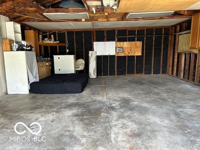 220 E 34th Street, Anderson, IN 46013