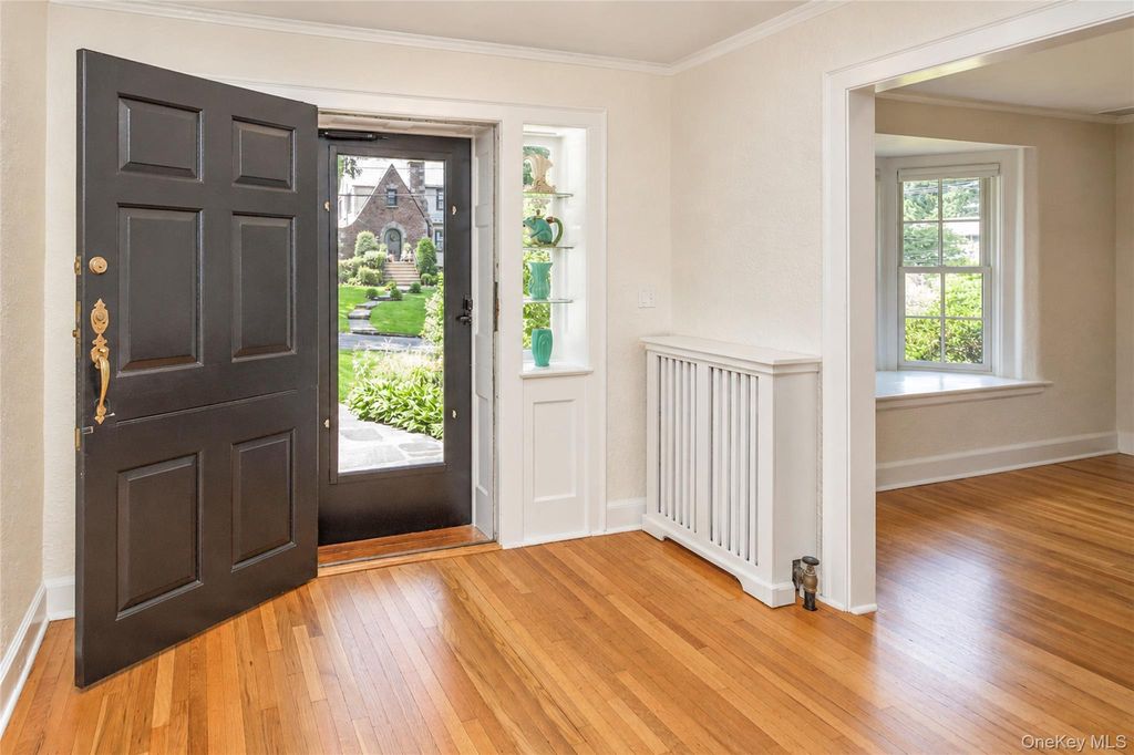 190 Douglas Place, Mount Vernon, NY 10552 — photo 4