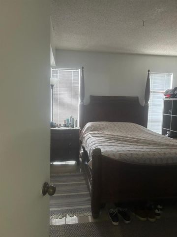3 Greenway Village N 202, Royal Palm Beach, FL 33411