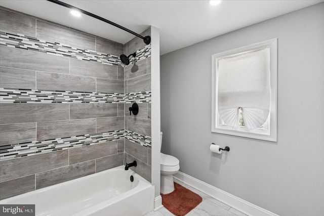 2215 WATKINS ST, Philadelphia, PA 19145