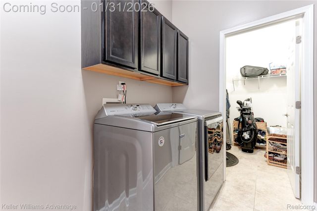 51332 E Bourne Terrace, Novi, MI 48374