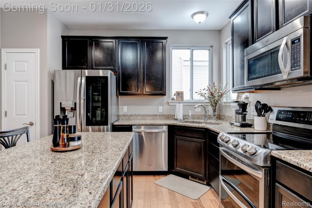 51332 E Bourne Terrace, Novi, MI 48374