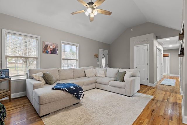 208 Home Place Court SE, Cleveland, TN 37323