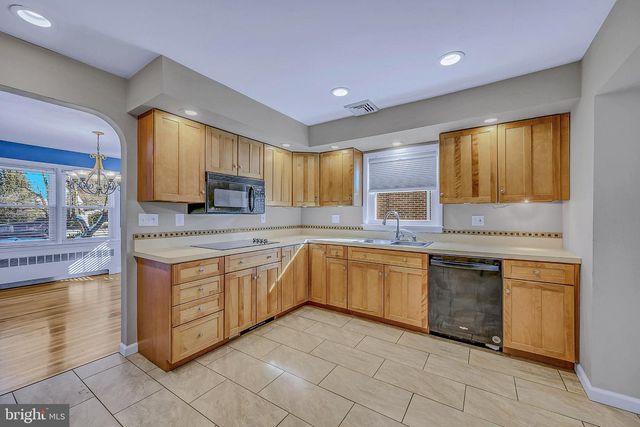 630 N 2ND ST, Emmaus, PA 18049