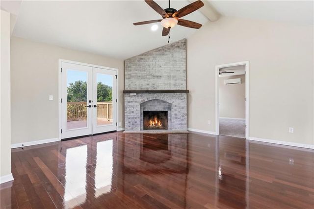 1010 Wesley Avenue, Raymore, MO 64083