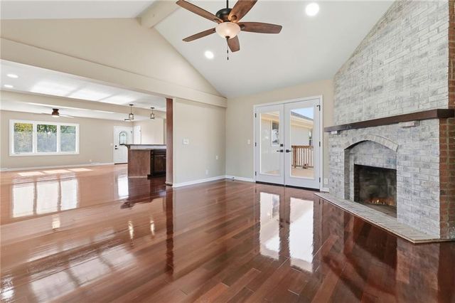1010 Wesley Avenue, Raymore, MO 64083