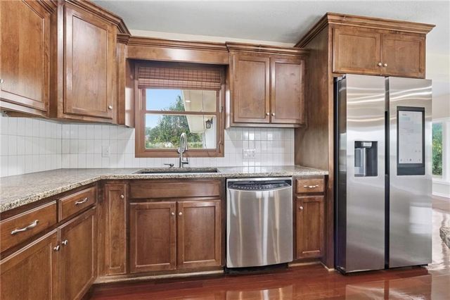1010 Wesley Avenue, Raymore, MO 64083