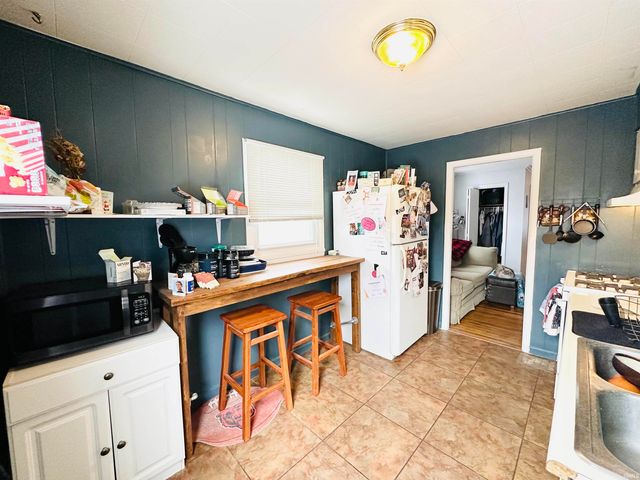 917 Geyer Avenue, Mishawaka, IN 46544