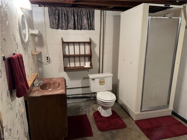 501 Edison Street, Struthers, OH 44471