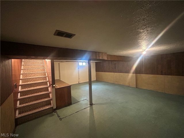 501 Edison Street, Struthers, OH 44471