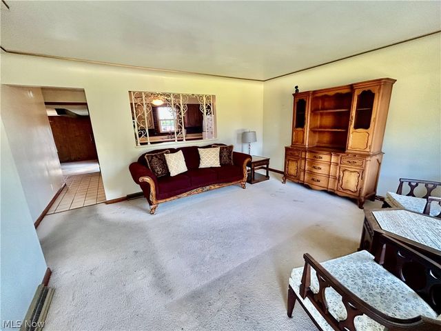 501 Edison Street, Struthers, OH 44471
