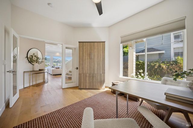 255 Baypoint Dr, San Rafael, CA 94901