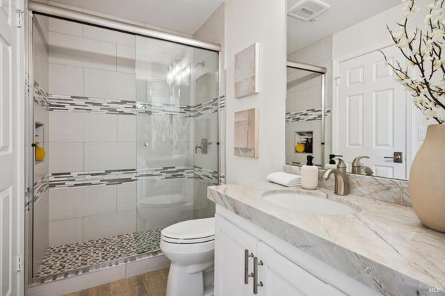 255 Baypoint Dr, San Rafael, CA 94901