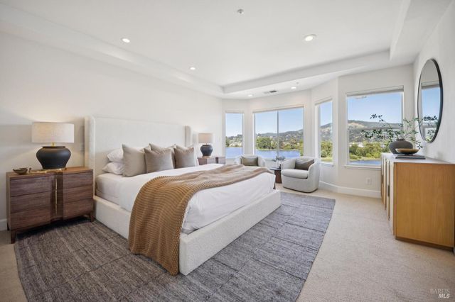 255 Baypoint Dr, San Rafael, CA 94901