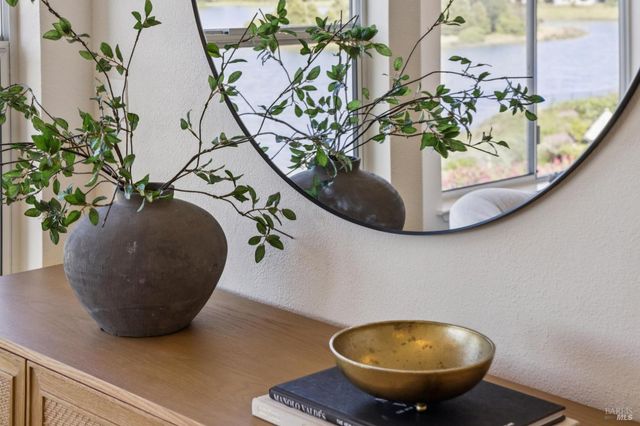 255 Baypoint Dr, San Rafael, CA 94901