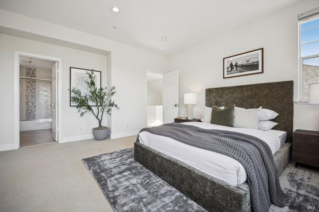 255 Baypoint Dr, San Rafael, CA 94901