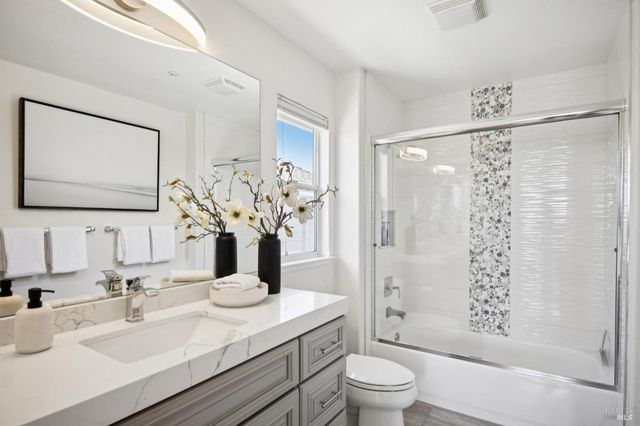 255 Baypoint Dr, San Rafael, CA 94901