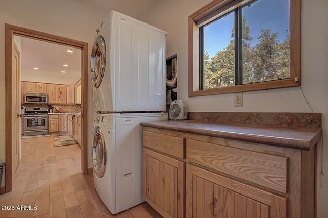 4037 W Sage Court, Pine, AZ 85544