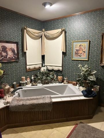 1842 Highway 641, S, Camden, TN 38320