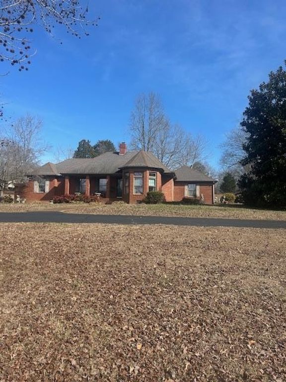 1842 Highway 641, S, Camden, TN 38320