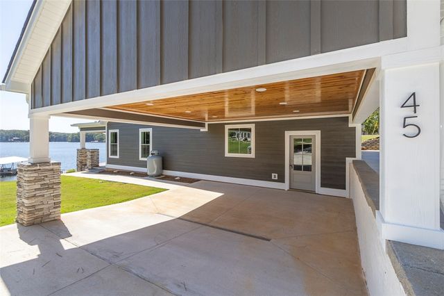 45 Bigmouth Cove, Iva, SC 29655