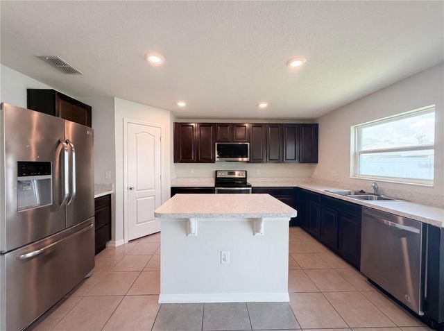 4272 MOON SHADOW LOOP, Mulberry, FL 33860