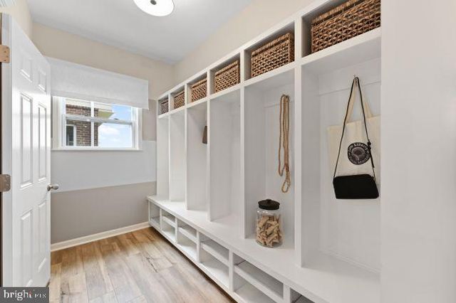 8 REGENT CIRCLE, Hagerstown, MD 21742