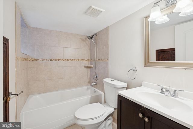 3343 RAVENWOOD AVE, Baltimore, MD 21213