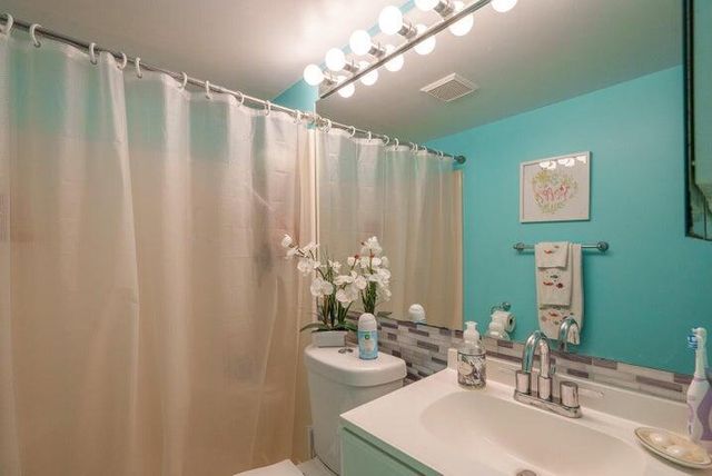 890 N Federal Highway 202, Lantana, FL 33462