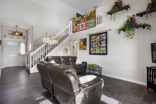 348 Edenbridge Boulevard, Fort Wayne, IN 46845