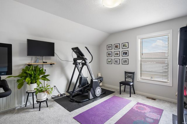 348 Edenbridge Boulevard, Fort Wayne, IN 46845