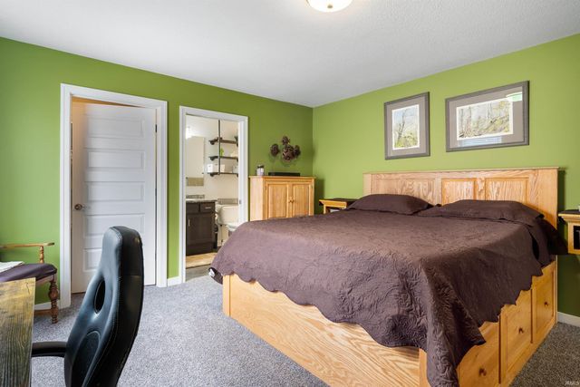 348 Edenbridge Boulevard, Fort Wayne, IN 46845