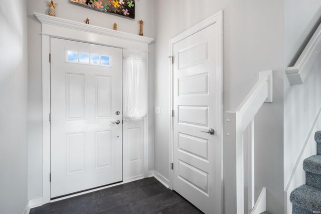 348 Edenbridge Boulevard, Fort Wayne, IN 46845