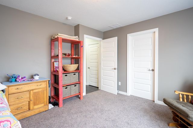 348 Edenbridge Boulevard, Fort Wayne, IN 46845