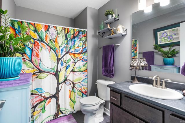 348 Edenbridge Boulevard, Fort Wayne, IN 46845