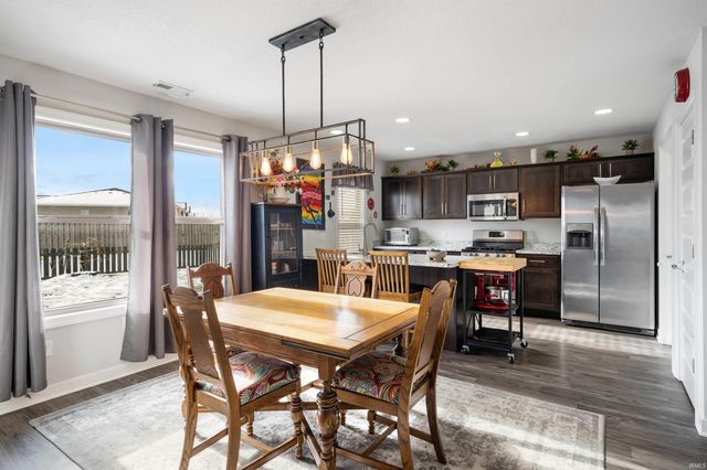 348 Edenbridge Boulevard, Fort Wayne, IN 46845