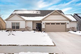 348 Edenbridge Boulevard, Fort Wayne, IN 46845