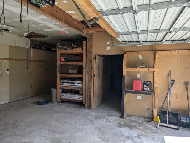 9320 E Division Road, Knox, IN 46534