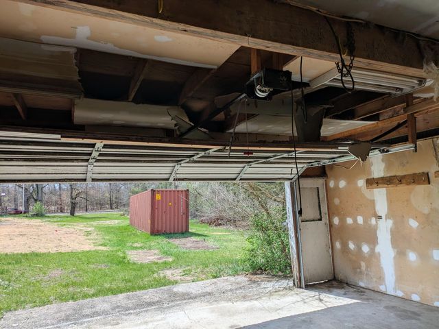 9320 E Division Road, Knox, IN 46534