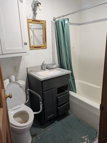 9320 E Division Road, Knox, IN 46534