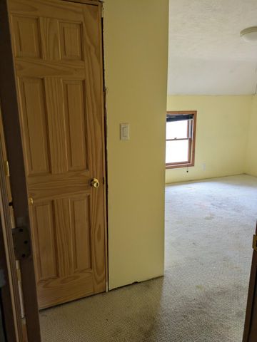 9320 E Division Road, Knox, IN 46534