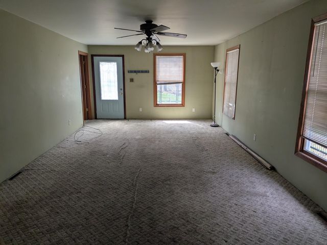 9320 E Division Road, Knox, IN 46534