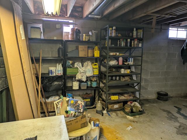 9320 E Division Road, Knox, IN 46534