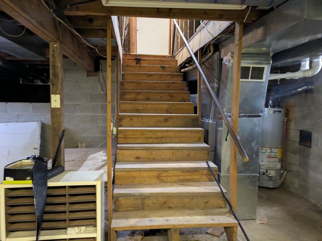 9320 E Division Road, Knox, IN 46534