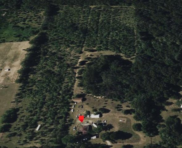 9320 E Division Road, Knox, IN 46534