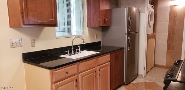 5156 Gray Lane A, Las Vegas, NV 89119
