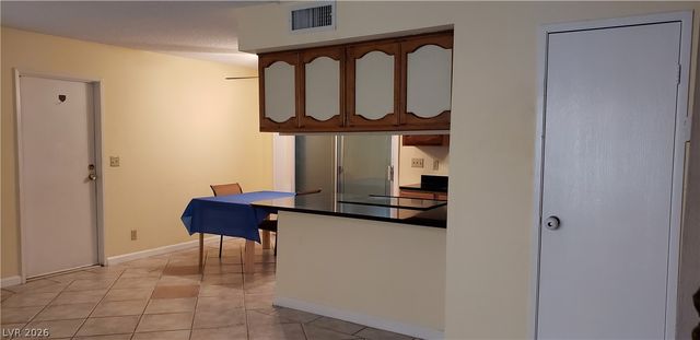 5156 Gray Lane A, Las Vegas, NV 89119
